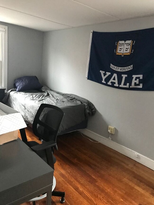 Photo - 67 Edgewood Ave Unit House