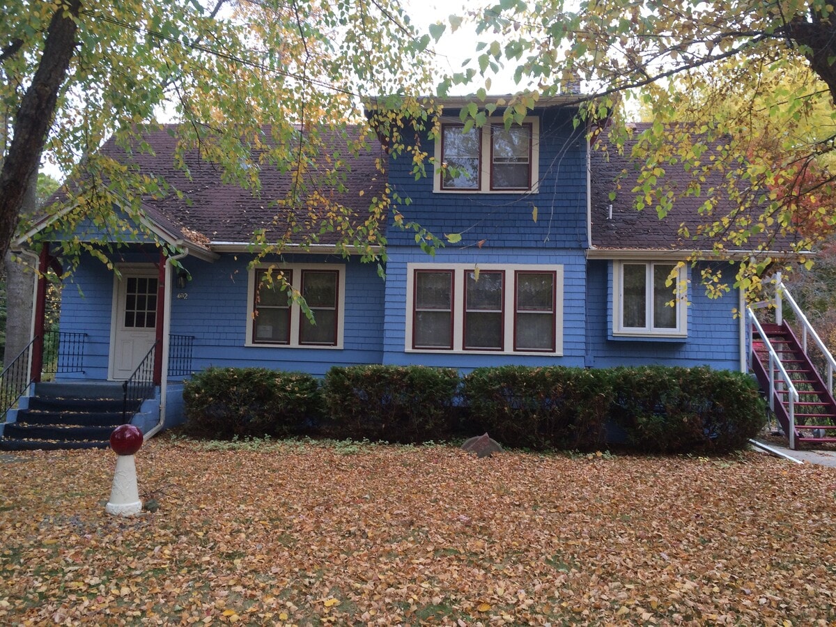 Photo - 402 Luster Ave Unit Apt. #2