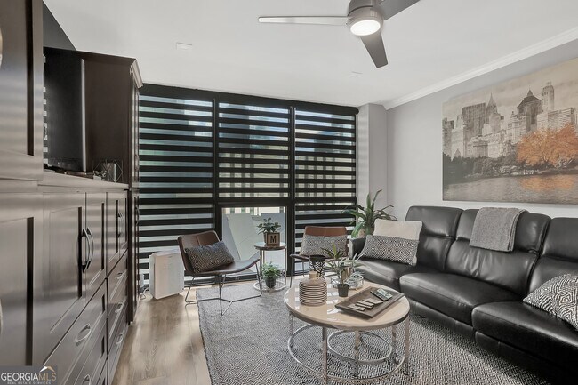 Photo - 1280 W Peachtree St NW Unit 1402