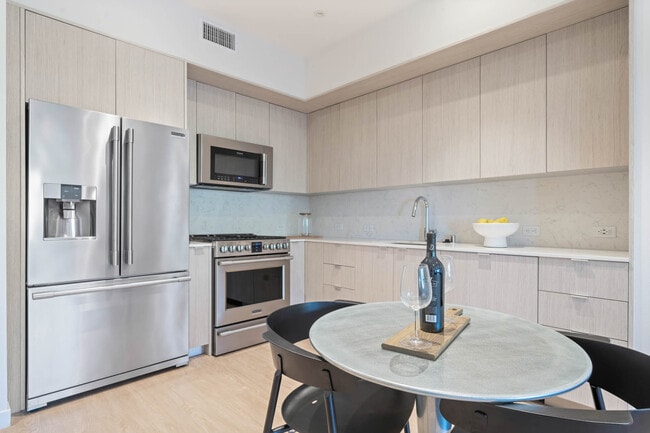 Building Photo - 5851 W 88th St Unit 310-88 Rental