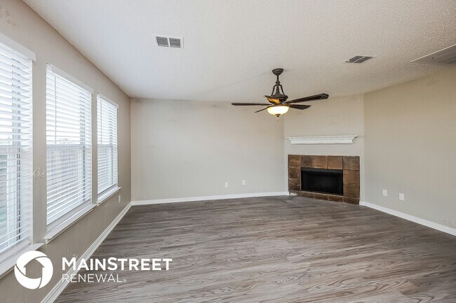 Photo - 4612 Palm Ridge Dr