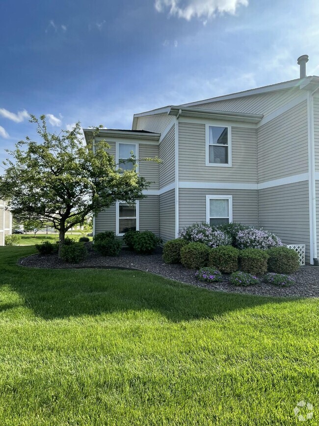 Building Photo - 1553 Long Meadow Trail Rental