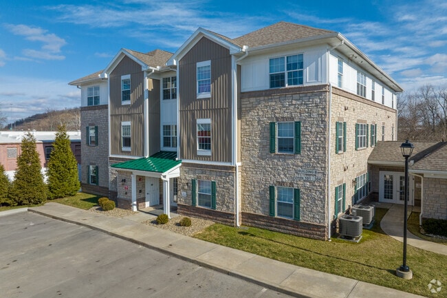 Rowan Apartments - Rowan Apartments