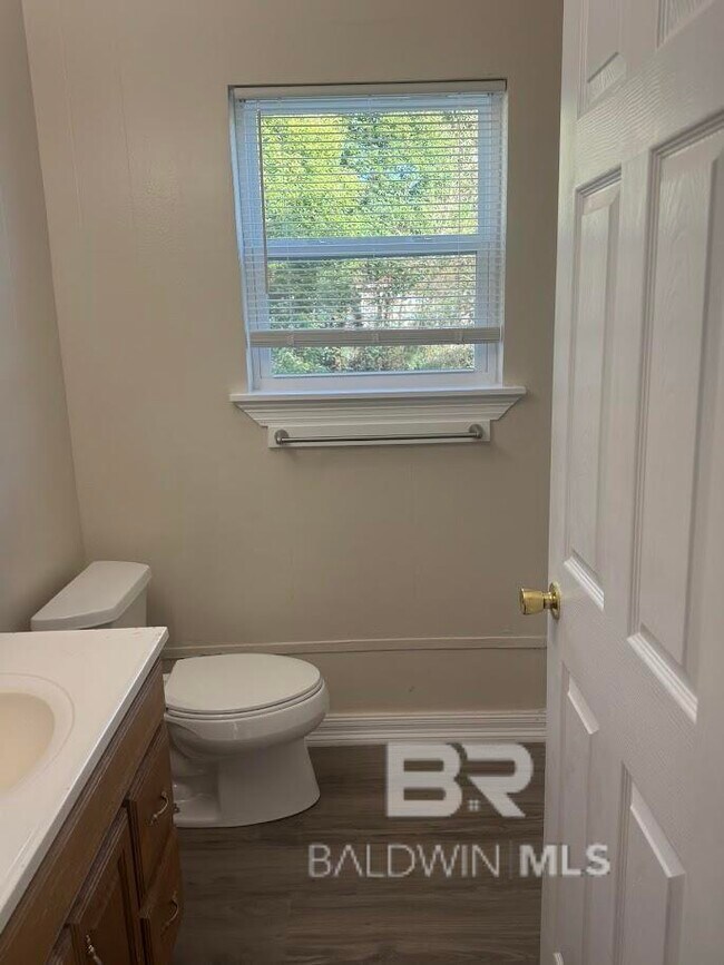 Photo - 18705 Florida St