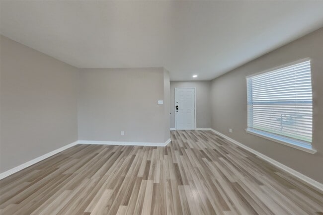 Photo - 18502 Fair Grange Ln