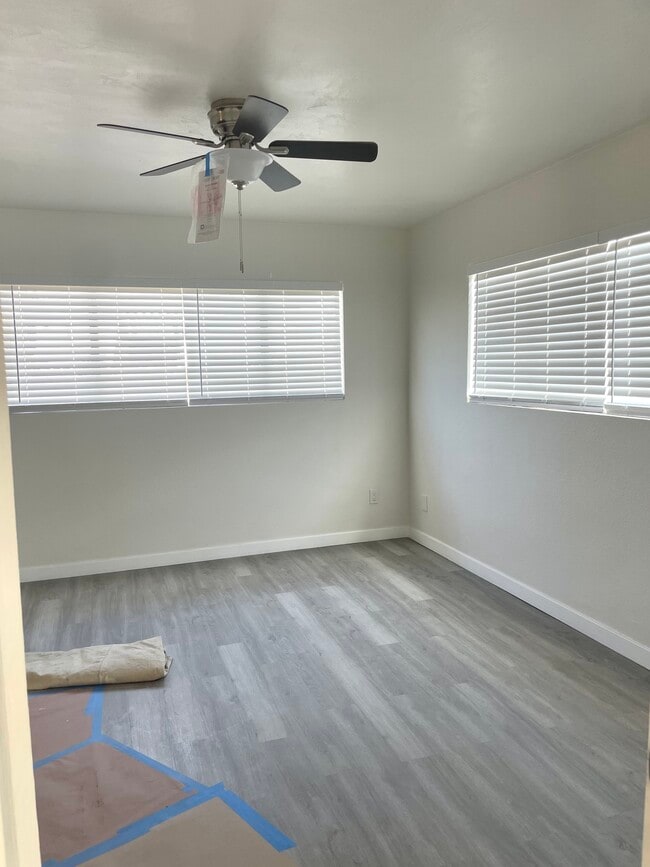 Photo - 4328 Poplar St