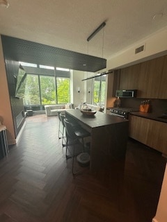 Photo - 600 N Kingsbury St