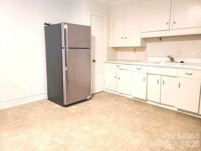 Photo - 2245 Crescent Ave Unit 2