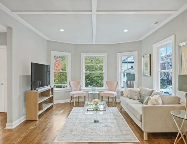 Photo - 113 White St Unit 2