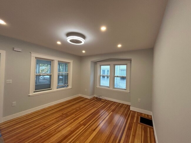 Photo - 52 Flynt St Unit 1
