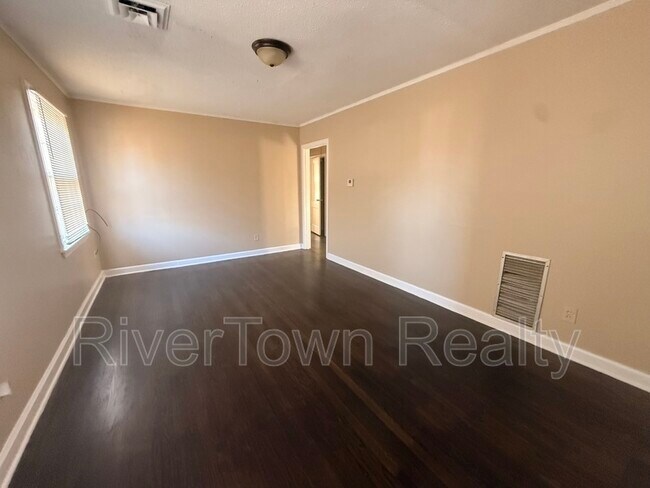 Photo - 1489 Titus Rd