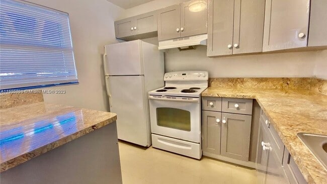 Photo - 3199 Foxcroft Rd