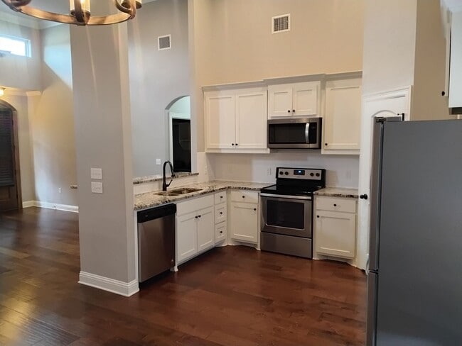 Photo - Nice Blanchard Home/Close to Golf course