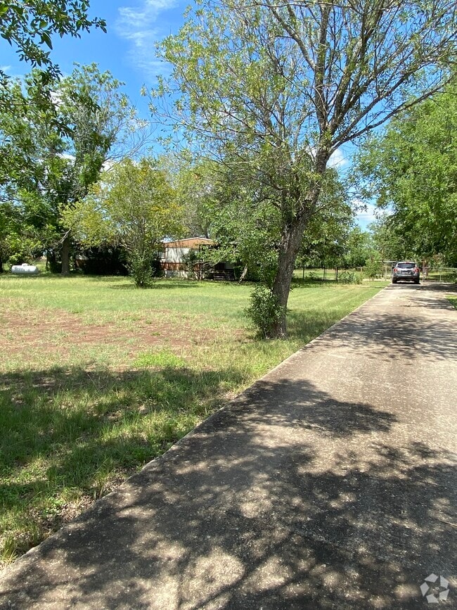 Building Photo - 16550 County Road 282 Rental