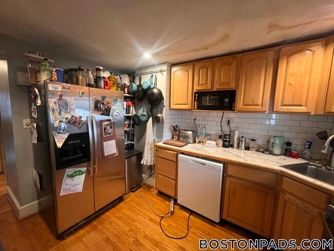 Photo - 319 Bennington St Apartment Unit 1