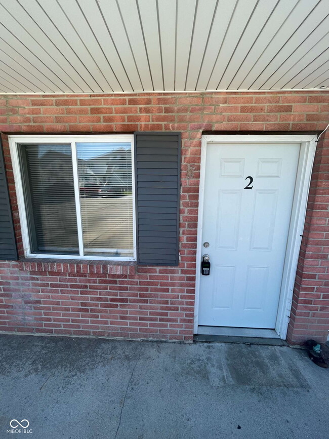 Photo - 135 W Hendricks St Unit 2