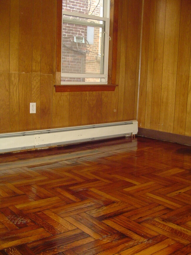Photo - 21 Havre St Unit 2