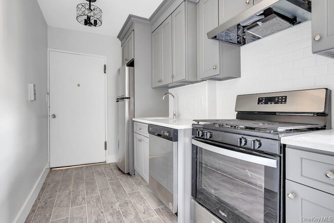 Photo - 115 Long Beach Rd Unit A