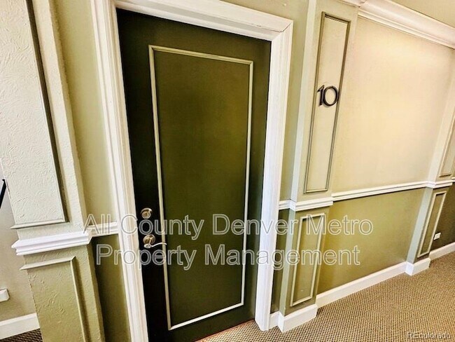 Photo - 1435 N Elizabeth St Unit 10