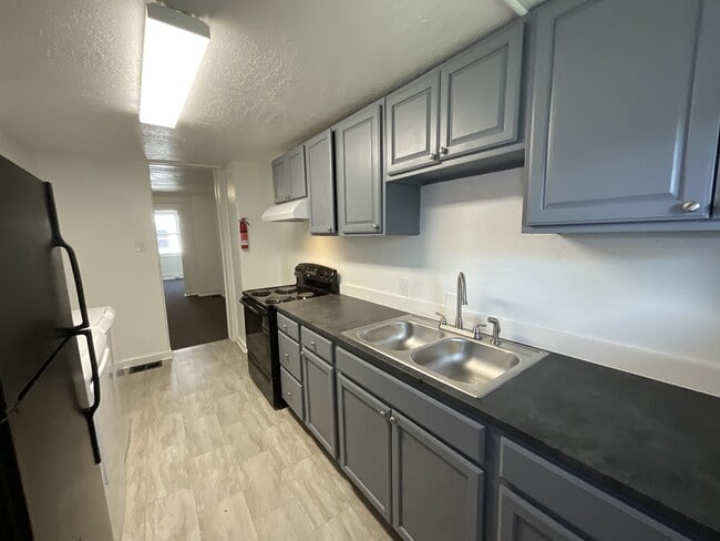 Photo - 443 S Duke St