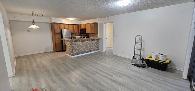 Building Photo - 811 Lyons Rd Rental