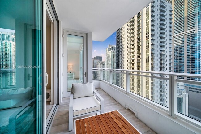Photo - 1080 Brickell Ave Unidad 2706
