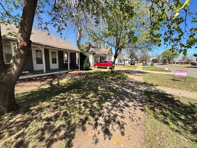 Photo - 2-Bedroom, 1-Bathroom Duplex with central heat and air