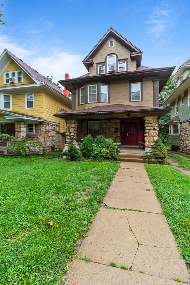 Photo - 3714 Walnut St