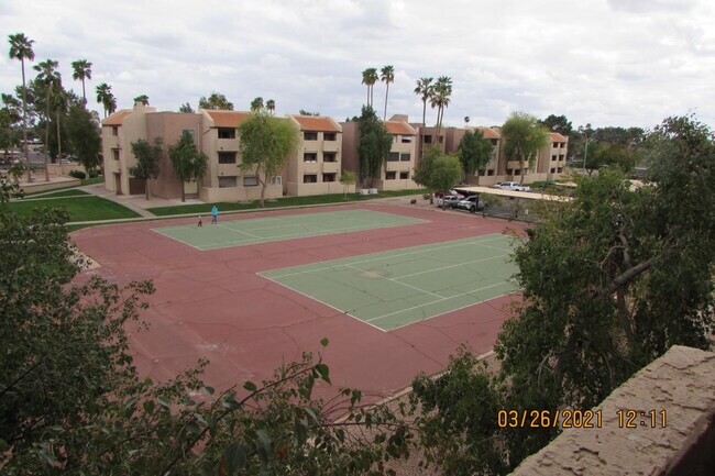 Photo - 540 N May Unidad Apt 3119
