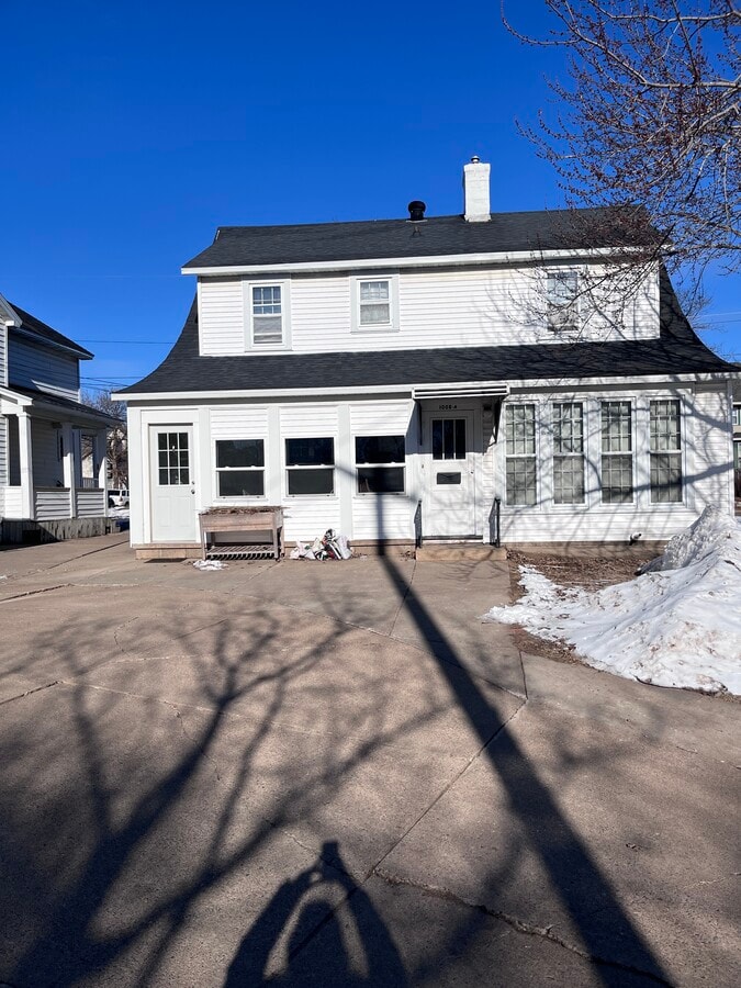 Photo - 1008 State St Unit 2