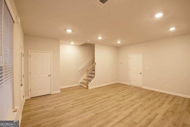 Photo - 140 Reese St