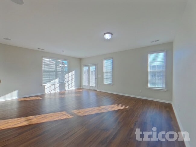 Photo - 15 Attucks Ct