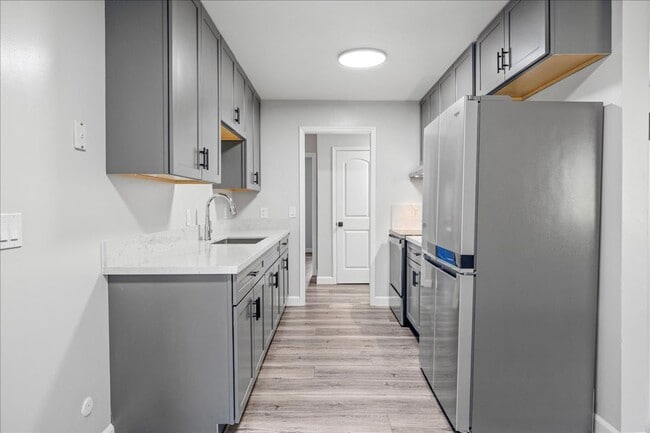 Plaza Apartments