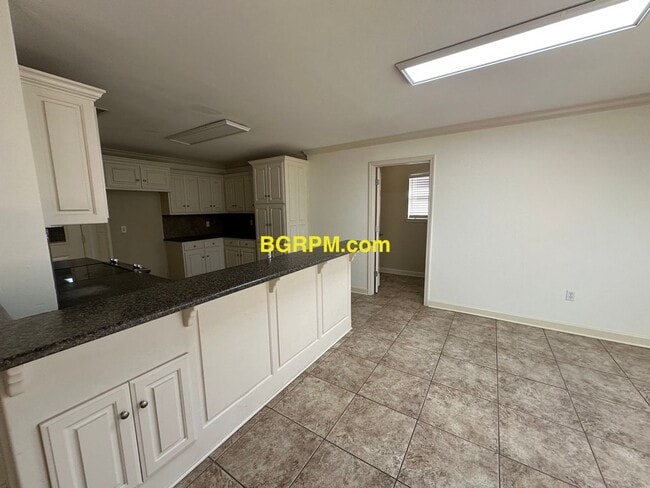 Photo - 3 Bed 2 Bath in Jacksonville