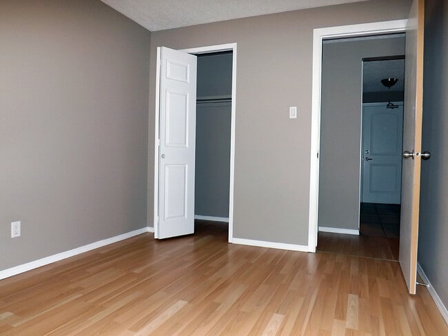 Photo - Capricorn Apartments