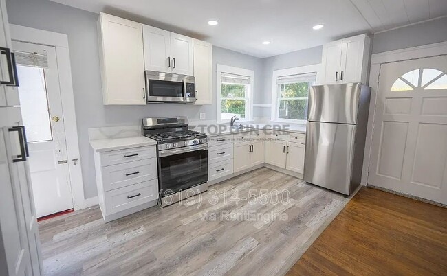 Photo - 3741-47 Bancroft St Unit 3741