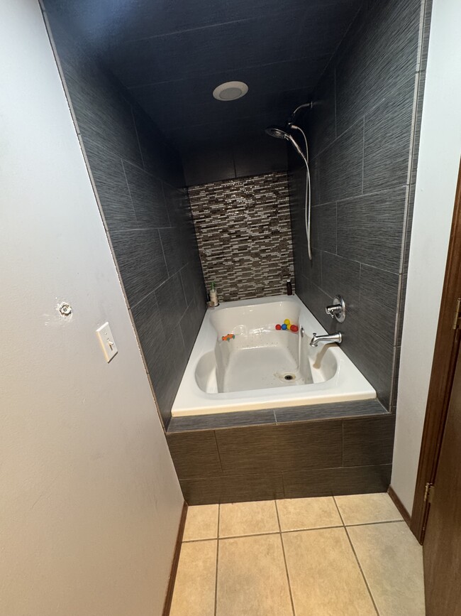 Photo - 4760 Dominick Dr