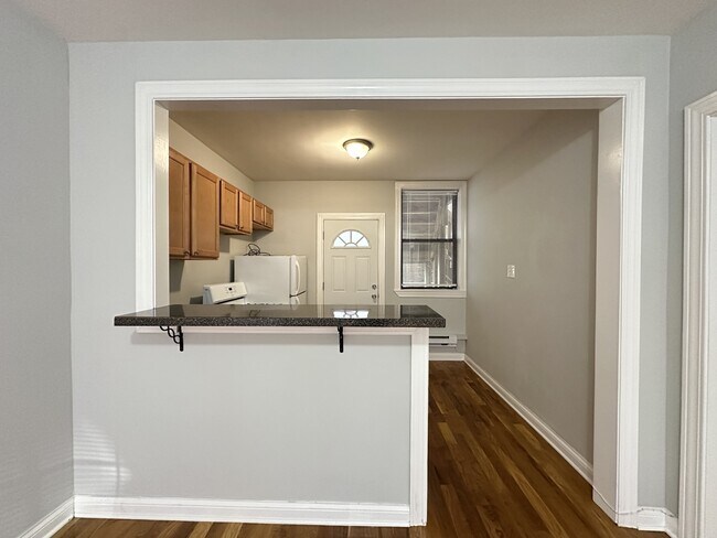 4329 N Wolcott Unit A2