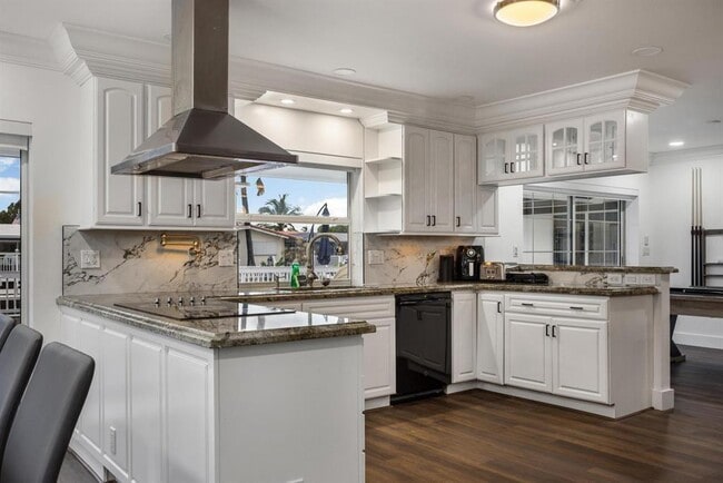 Photo - 1419 NE 57th St