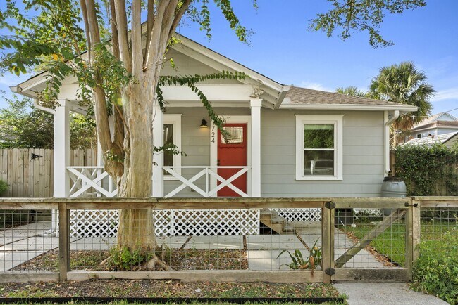 Photo - 724 E 21st St