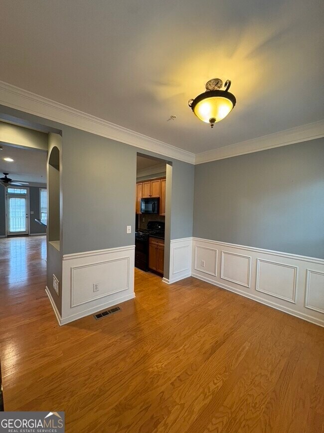 Photo - 118 Stuart Castle Way SE