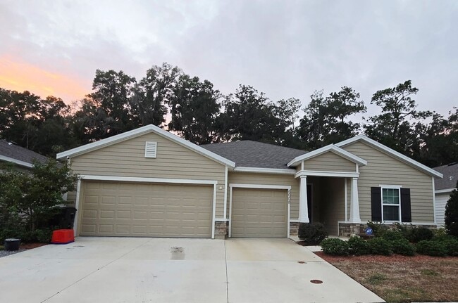 Welcome to the beautiful Finley Woods comm... - Welcome to the beautiful Finley Woods comm...