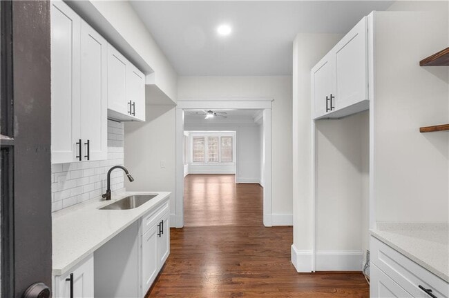 Building Photo - 360 Ponce De Leon Ave NE Unit 17