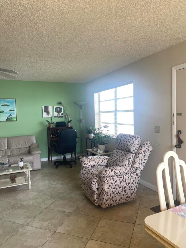 Photo - 173 Normandy Ln