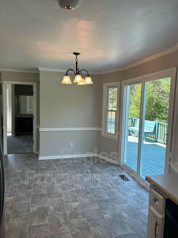 Photo - 129 Kelly Ct