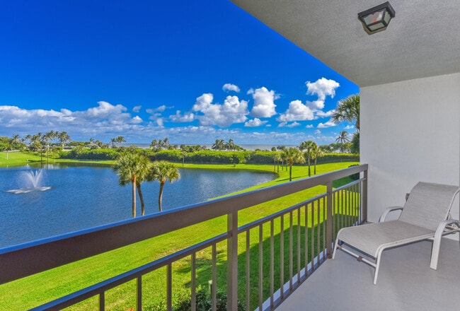 Building Photo - 601 S Seas Dr Unit 303