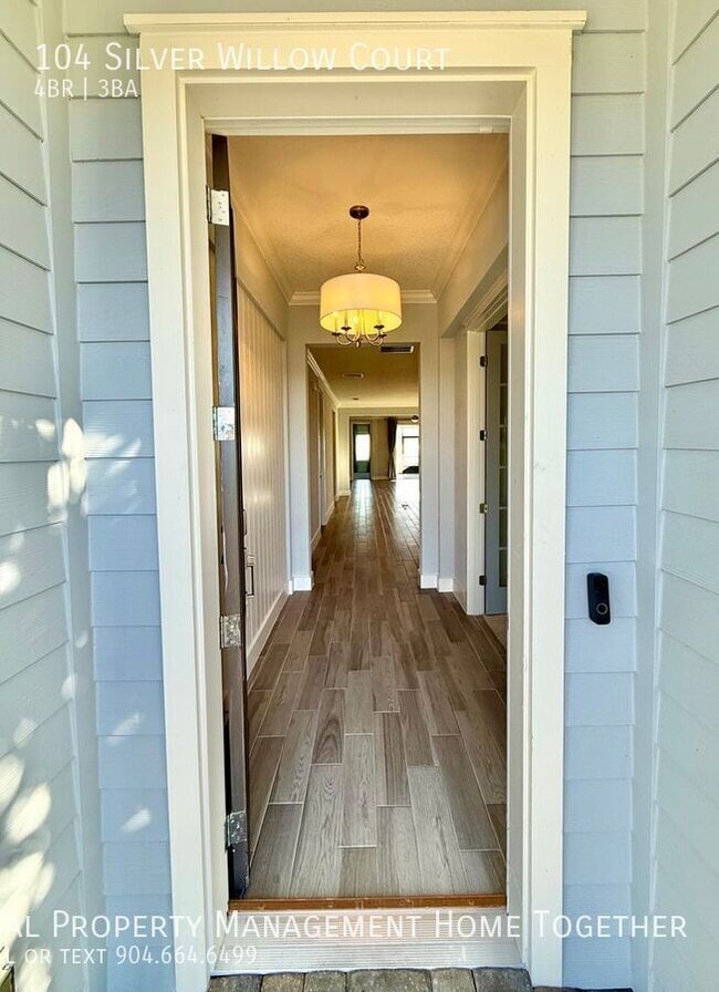 Photo - 104 Silver Willow Ct