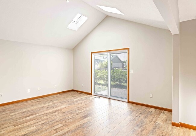 Photo - 3442 Berkdale Dr