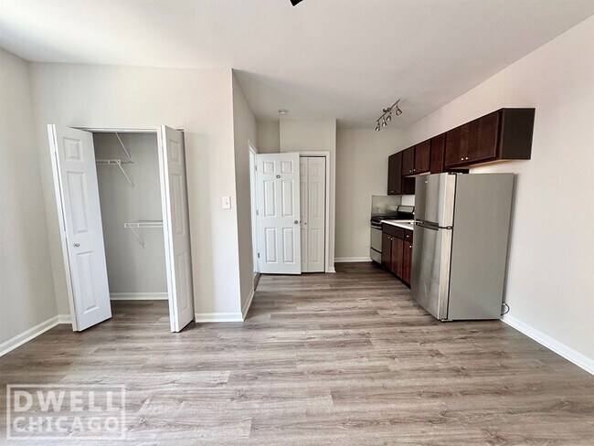 Building Photo - 1621 N Humboldt Blvd Unit S Rental