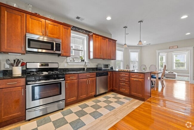 Building Photo - 53 Montvale St Unit 2 Rental